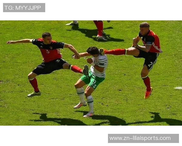 足球梗大揭秘那些让你捧腹大笑的经典瞬间与搞笑场景